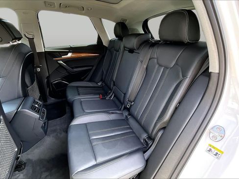 Used 2023 Audi Q5 2.0T Premium Plus AWD/4WD image 18