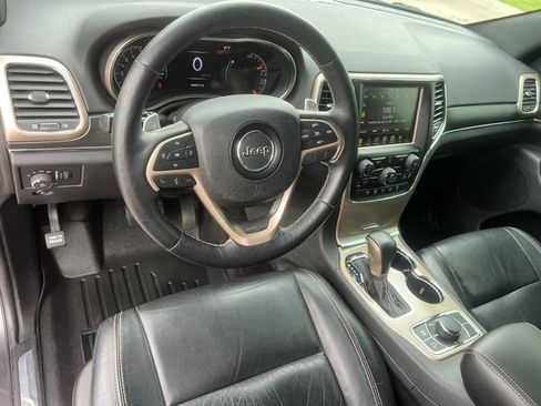 Used 2016 Jeep Grand Cherokee Limited AWD/4WD image 13