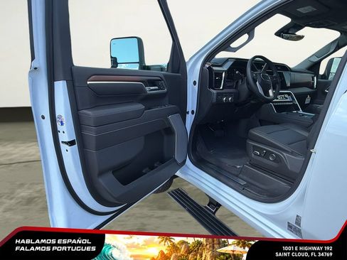 New 2026 GMC Sierra 2500 Denali w/ Denali Reserve Package AWD/4WD image 10