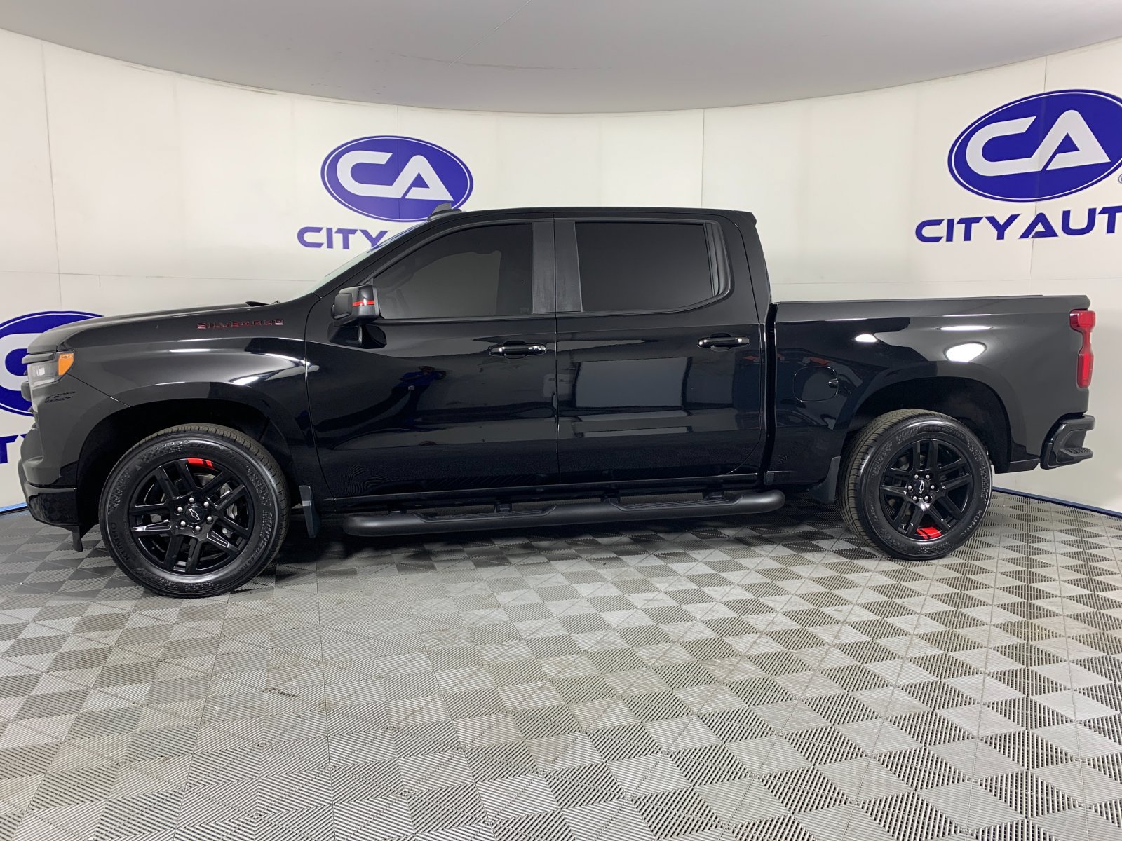 Used 2023 Chevrolet Silverado 1500 RST w/ Redline Edition RWD image 6