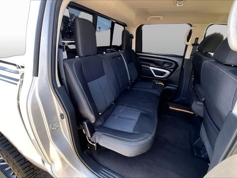 Used 2017 Nissan Titan SV AWD/4WD image 26