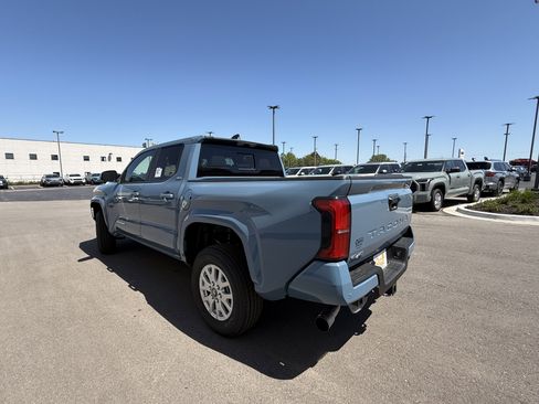 New 2026 Toyota Tacoma SR5 AWD/4WD image 3