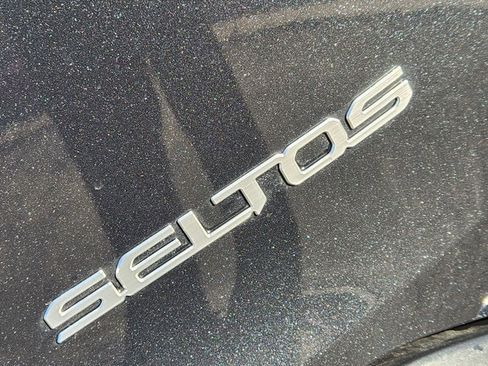 New 2026 Kia Seltos S image 10