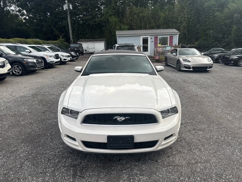 Used 2013 Ford Mustang Premium RWD image 2