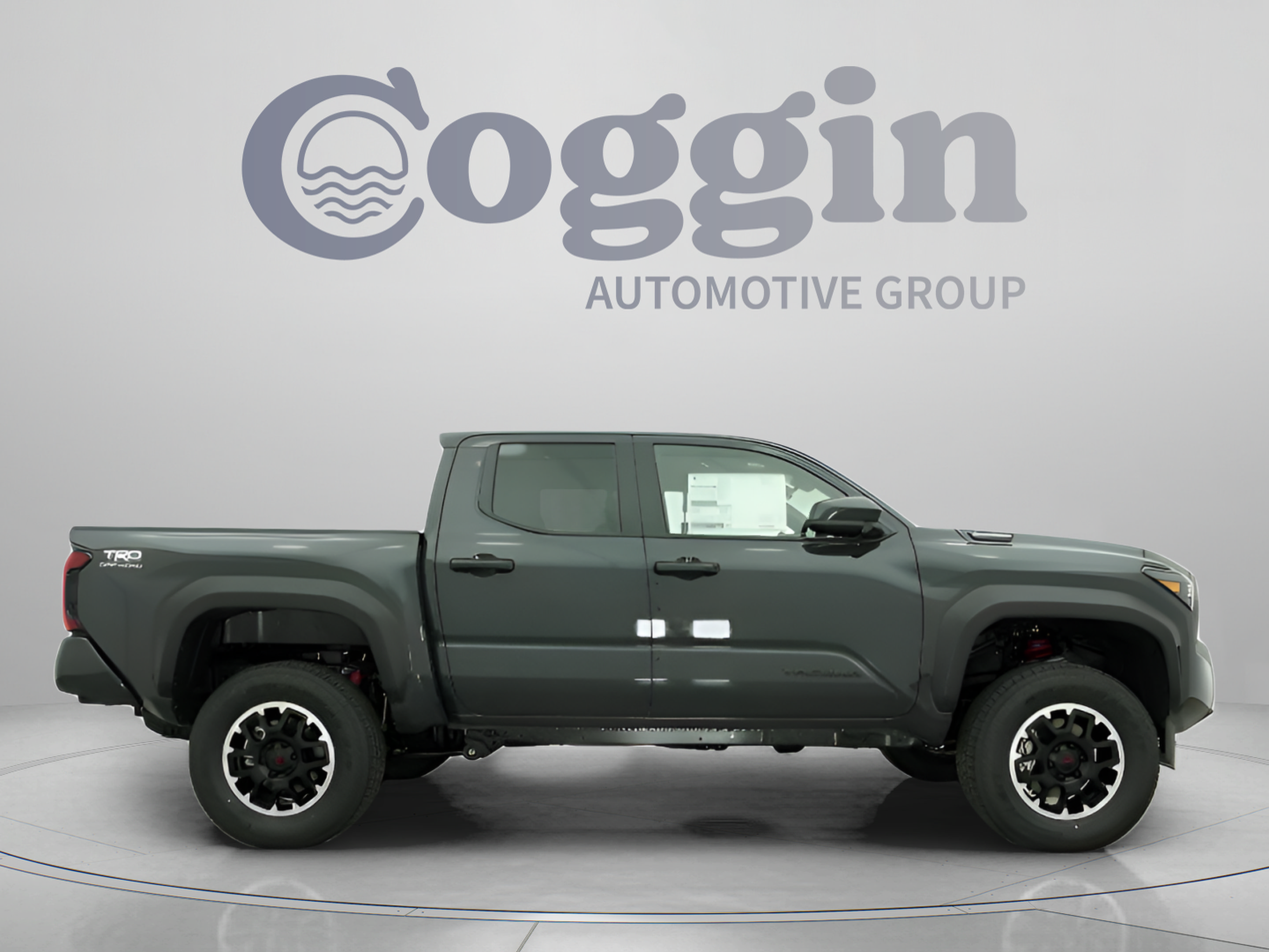 New 2025 Toyota Tacoma TRD Off-Road AWD/4WD image 23