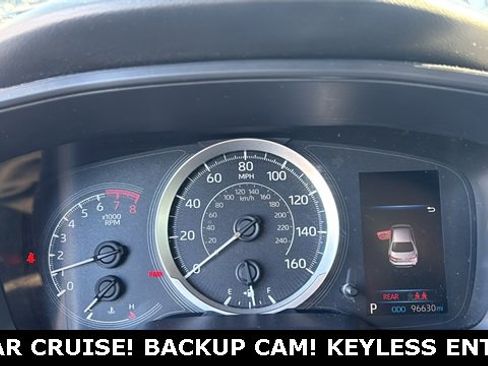 Used 2021 Toyota Corolla LE w/ Carpet Mat Package (TMS) image 10