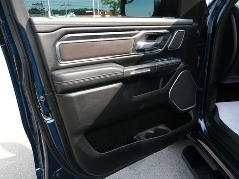 Used 2023 RAM 1500 Laramie AWD/4WD image 15