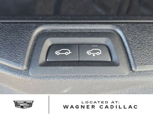 Used 2024 BMW X7 xDrive40i w/ Executive Package image 37