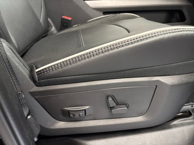 New 2026 RAM 2500 Laramie w/ Night Edition AWD/4WD image 23