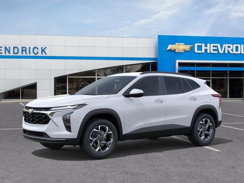 New 2026 Chevrolet Trax LT FWD image 3