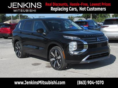 New 2025 Mitsubishi Outlander SE