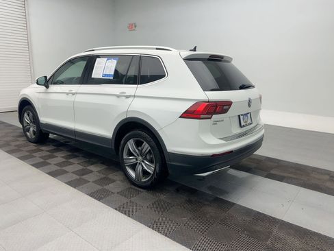 Used 2020 Volkswagen Tiguan SEL image 3