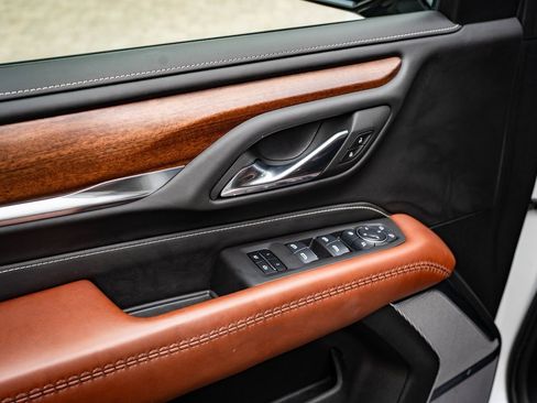 Used 2024 GMC Yukon Denali Ultimate image 25