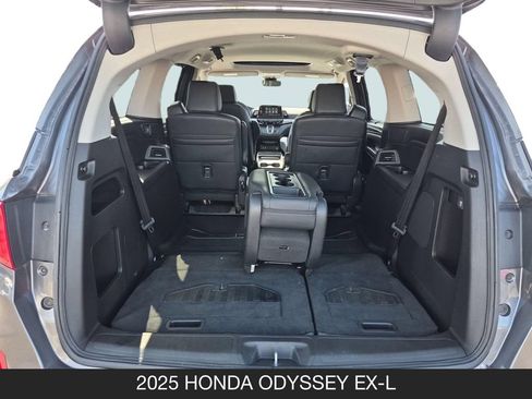 Used 2025 Honda Odyssey EX-L image 25