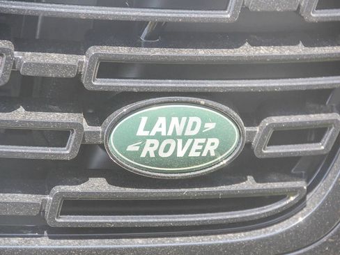 Certified 2026 Land Rover Range Rover Velar Dynamic SE AWD/4WD image 11