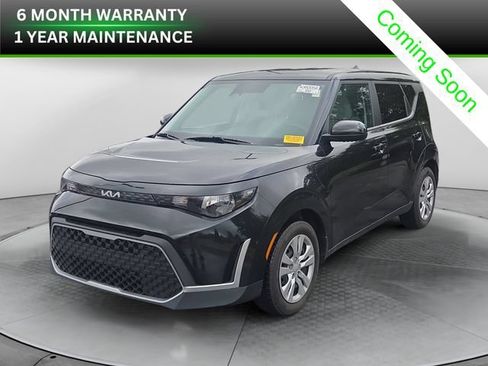 Used 2023 Kia Soul LX FWD image 1