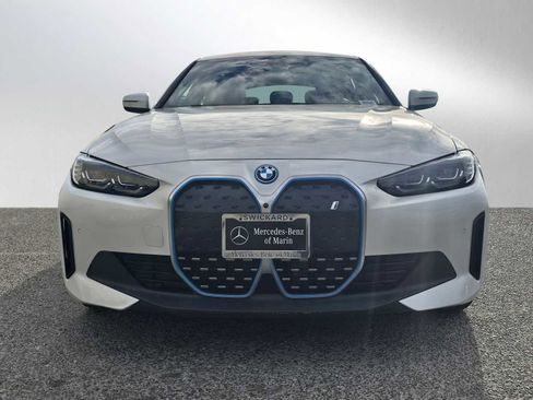 Used 2023 BMW i4 eDrive40 image 8
