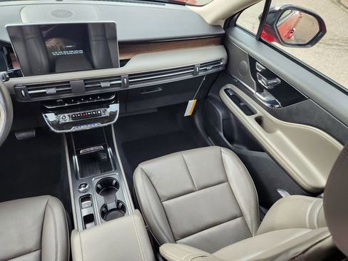 New 2026 Lincoln Corsair Reserve w/ Jet Appearance Package image 12