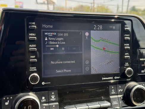 Used 2020 Toyota Highlander XLE image 60