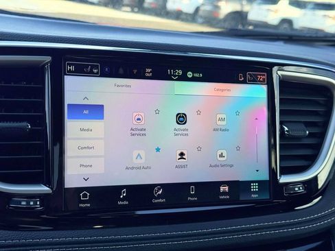 New 2026 Chrysler Pacifica Select AWD/4WD image 18