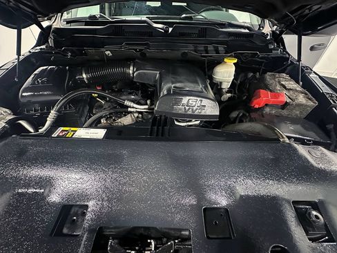Used 2017 RAM 1500 Express AWD/4WD image 29