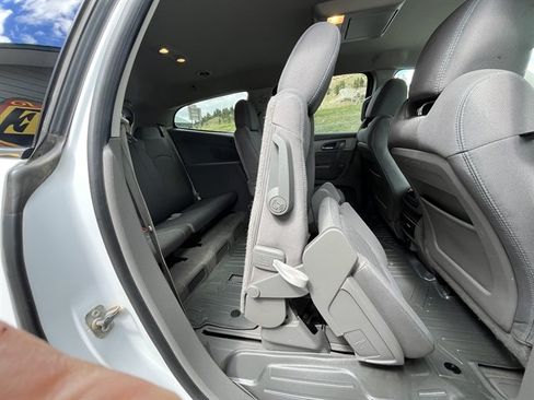 Used 2016 Chevrolet Traverse LT AWD/4WD image 49