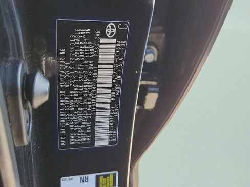 Used 2021 Toyota Corolla SE image 37