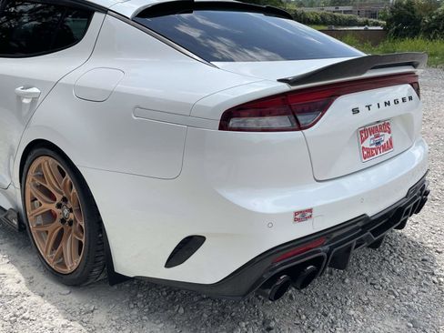 Used 2022 Kia Stinger GT1 AWD/4WD image 32