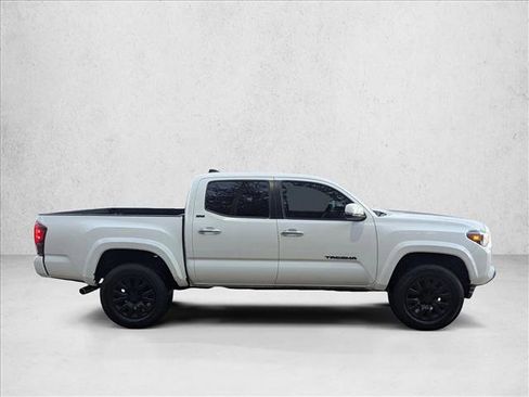 Certified 2023 Toyota Tacoma SR5 image 4