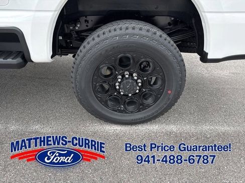 New 2026 Ford F250 Lariat w/ Black Appearance Package AWD/4WD image 17