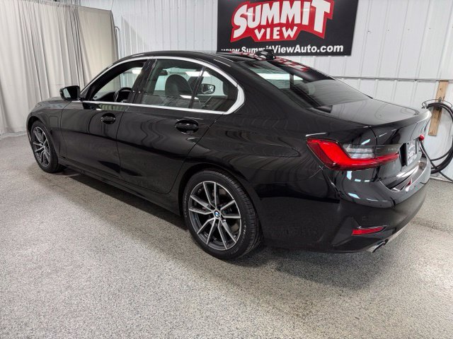 Used 2021 BMW 330e xDrive w/ Driving Assistance Package AWD/4WD image 6