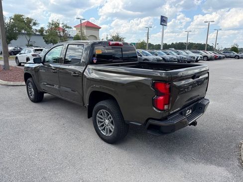 Used 2024 Chevrolet Colorado LT w/ LT Convenience Package III RWD image 7