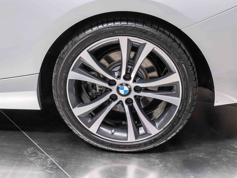 Used 2019 BMW 230i Convertible w/ Convenience Package RWD image 10