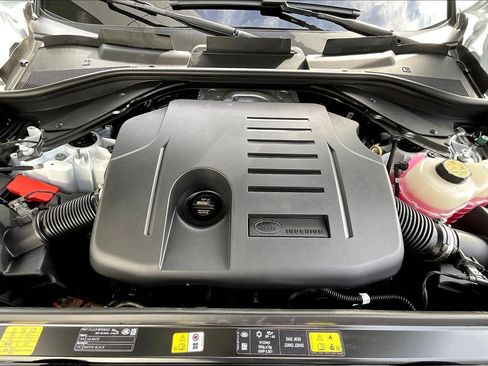 New 2026 Land Rover Range Rover Sport SE AWD/4WD image 11