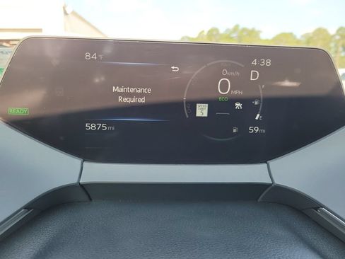 Used 2026 Toyota Prius XLE FWD image 33