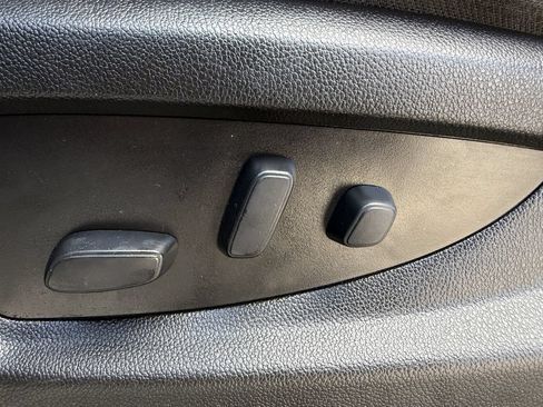Used 2019 Chevrolet Tahoe LS RWD image 23