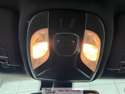 Used 2025 Jeep Compass Trailhawk AWD/4WD image 48