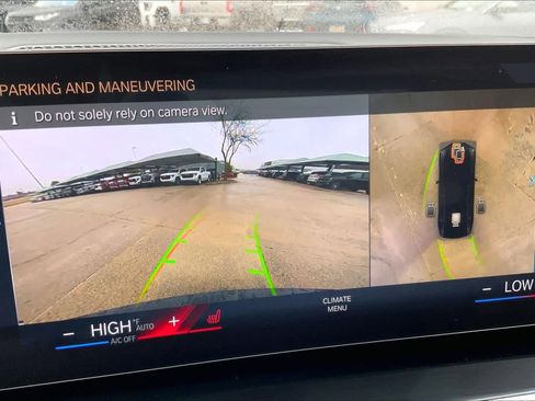 Used 2023 BMW i4 eDrive40 w/ Premium Package image 25