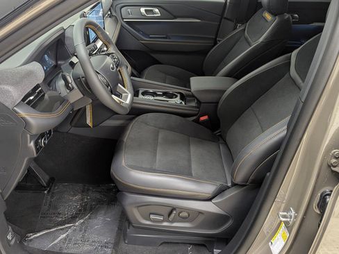 New 2026 Ford Explorer Tremor w/ Tremor Convenience Package image 4