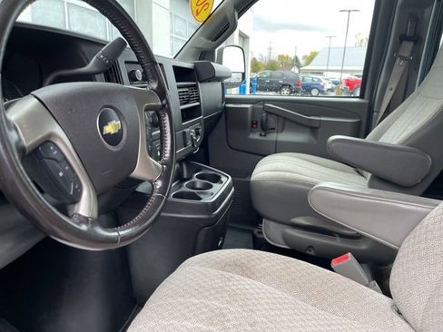 Used 2017 Chevrolet Express 2500 Work Van image 13