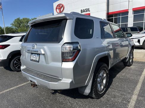 Used 2016 Toyota 4Runner SR5 Premium AWD/4WD image 3