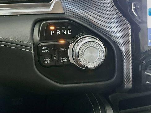 Used 2022 RAM 1500 Limited AWD/4WD image 16