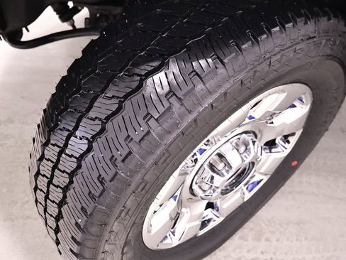 Certified 2025 Ford F250 Platinum w/ Tremor Off-Road Package AWD/4WD image 51