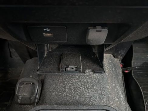 Used 2017 Ford F550 4x4 Crew Cab Super Duty image 38