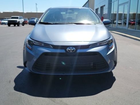 New 2025 Toyota Corolla LE image 2