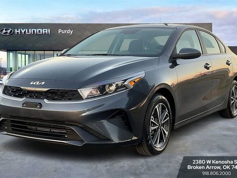 Used 2024 Kia Forte LXS image 1