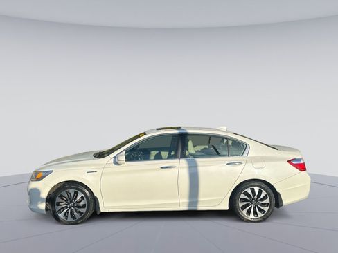 Used 2014 Honda Accord Touring image 8