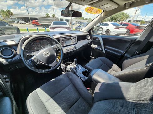 Used 2016 Toyota RAV4 XLE image 5