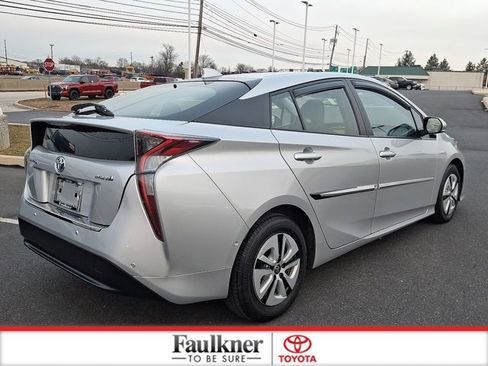 Certified 2018 Toyota Prius Four image 6