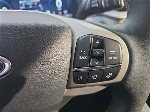 Used 2025 Ford Explorer Active w/ Active Comfort Package image 25